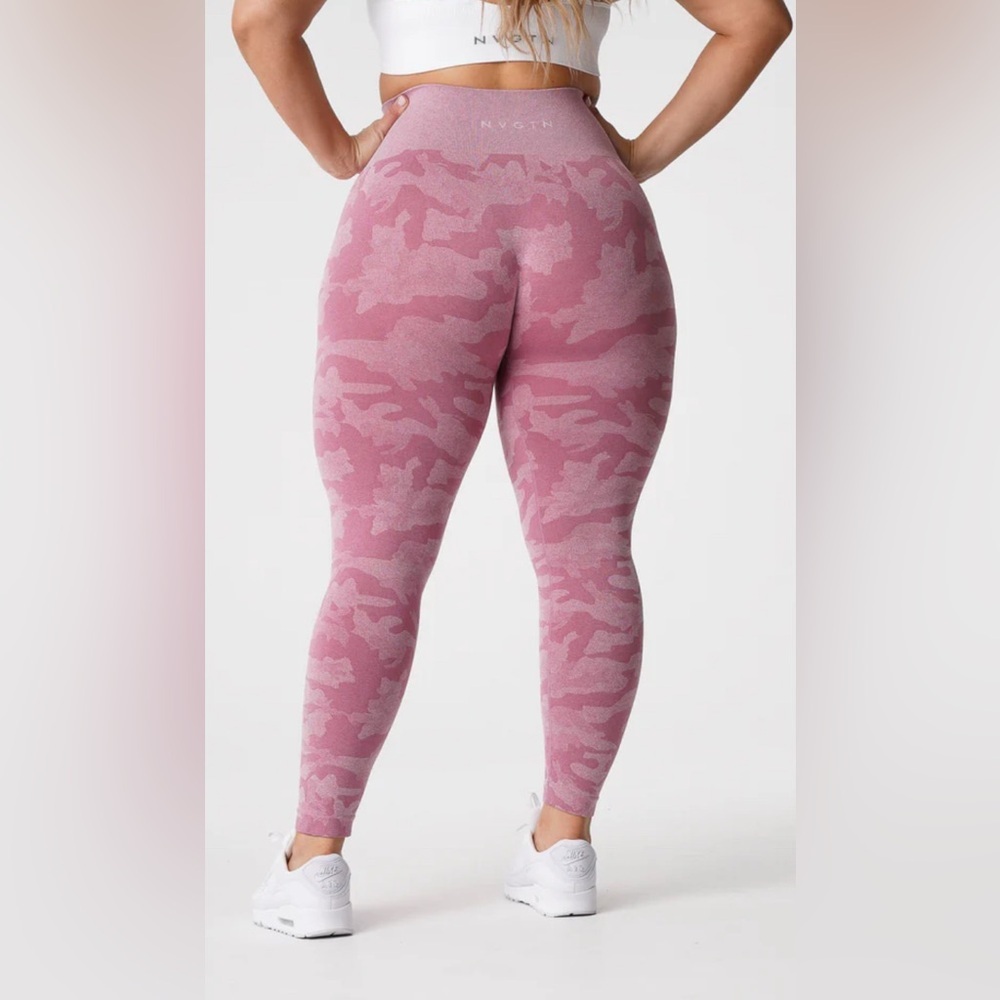 NVGTN Pastel Pink Camo Seamless Leggings, size L - Picture 2 of 11